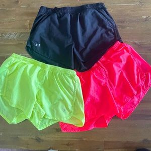 Women’s Size Medium Running shorts bundle Under Armour Old Navy
